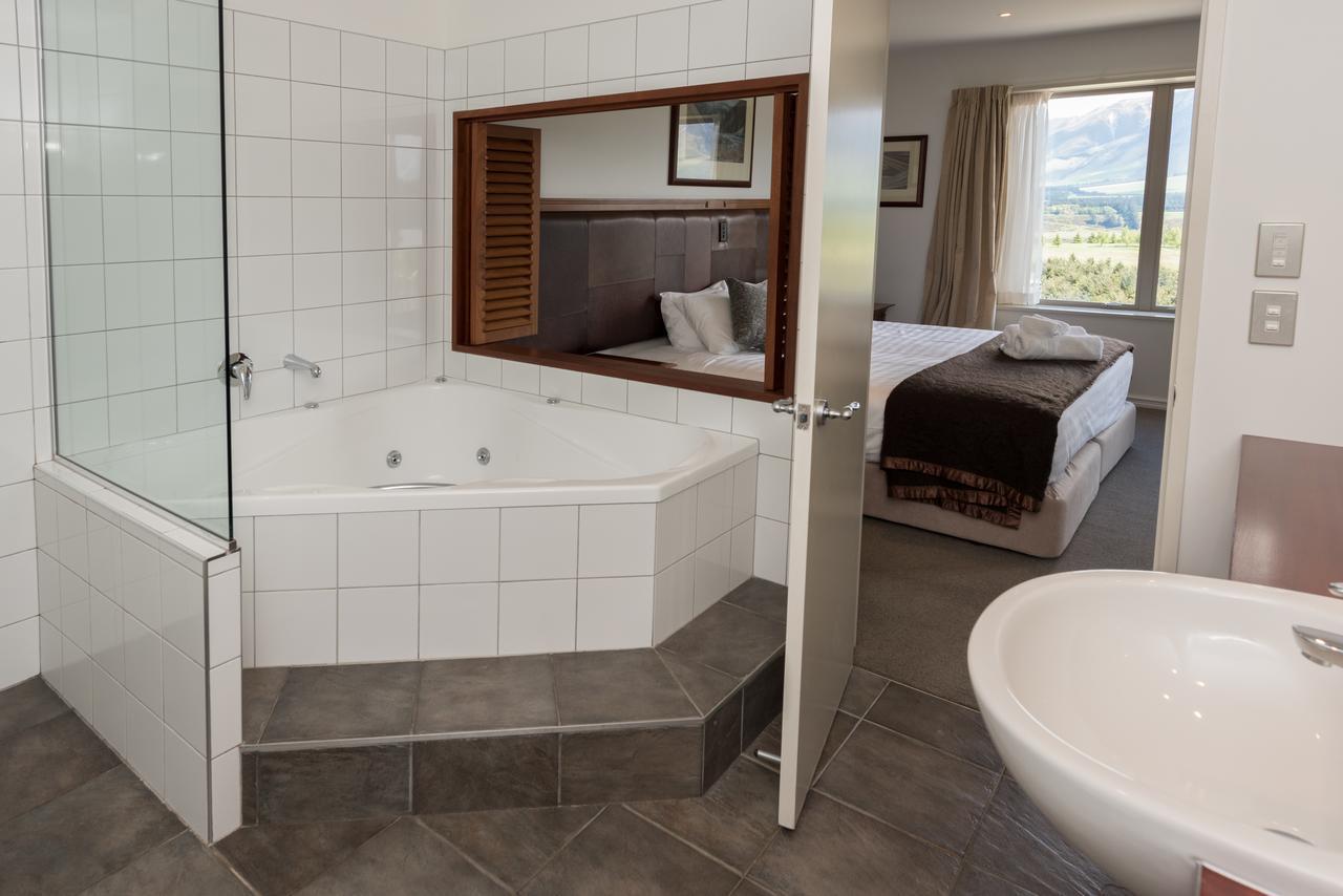 Canterbury High Country Villas Windwhistle Екстериор снимка