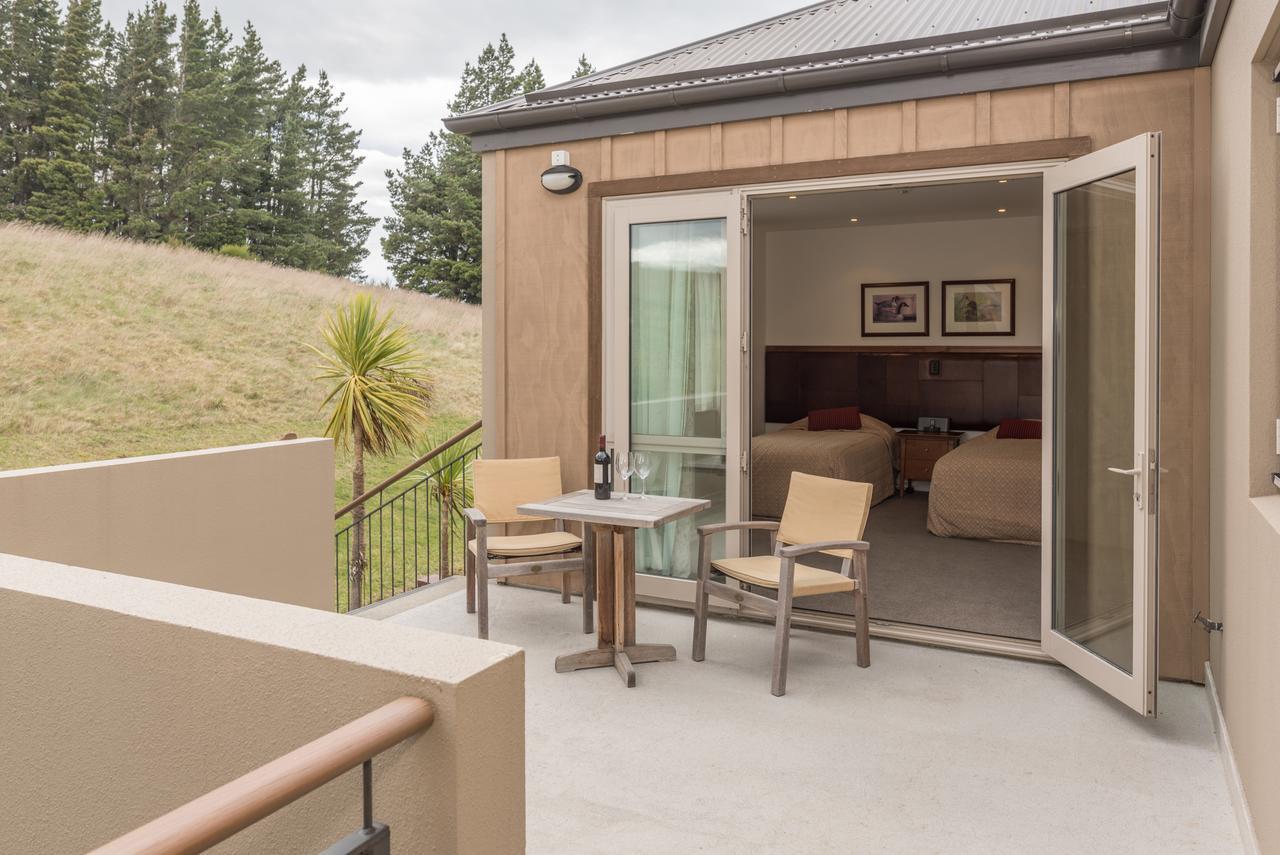 Canterbury High Country Villas Windwhistle Екстериор снимка