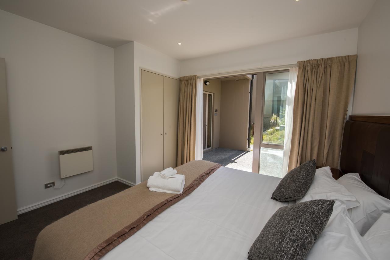 Canterbury High Country Villas Windwhistle Екстериор снимка