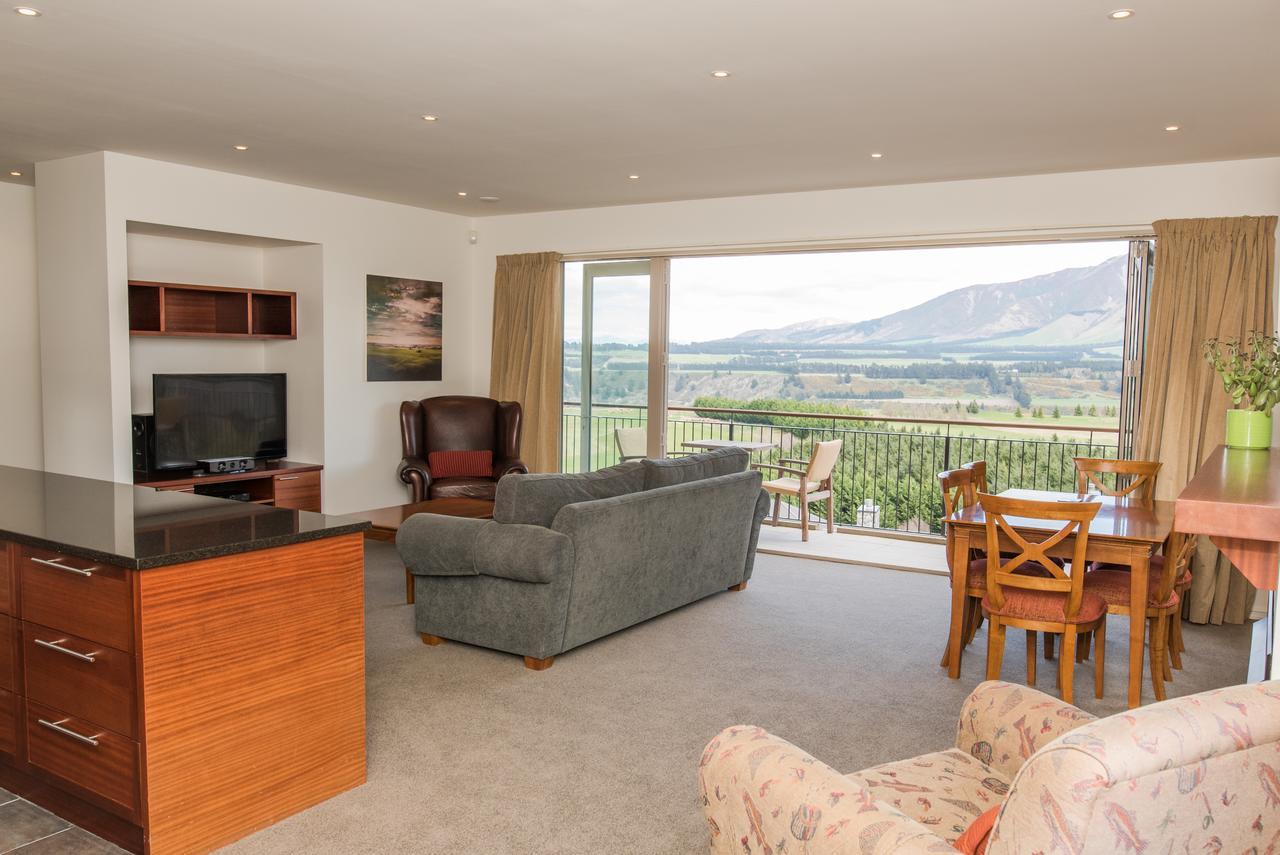 Canterbury High Country Villas Windwhistle Екстериор снимка