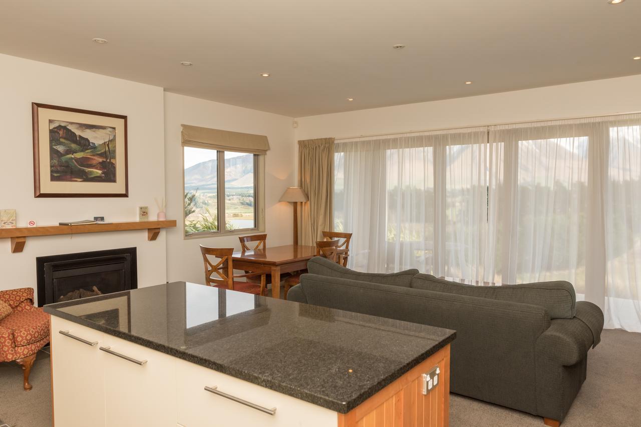 Canterbury High Country Villas Windwhistle Екстериор снимка