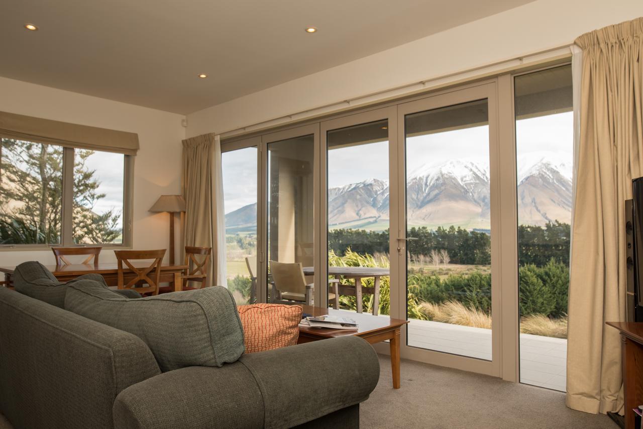 Canterbury High Country Villas Windwhistle Екстериор снимка