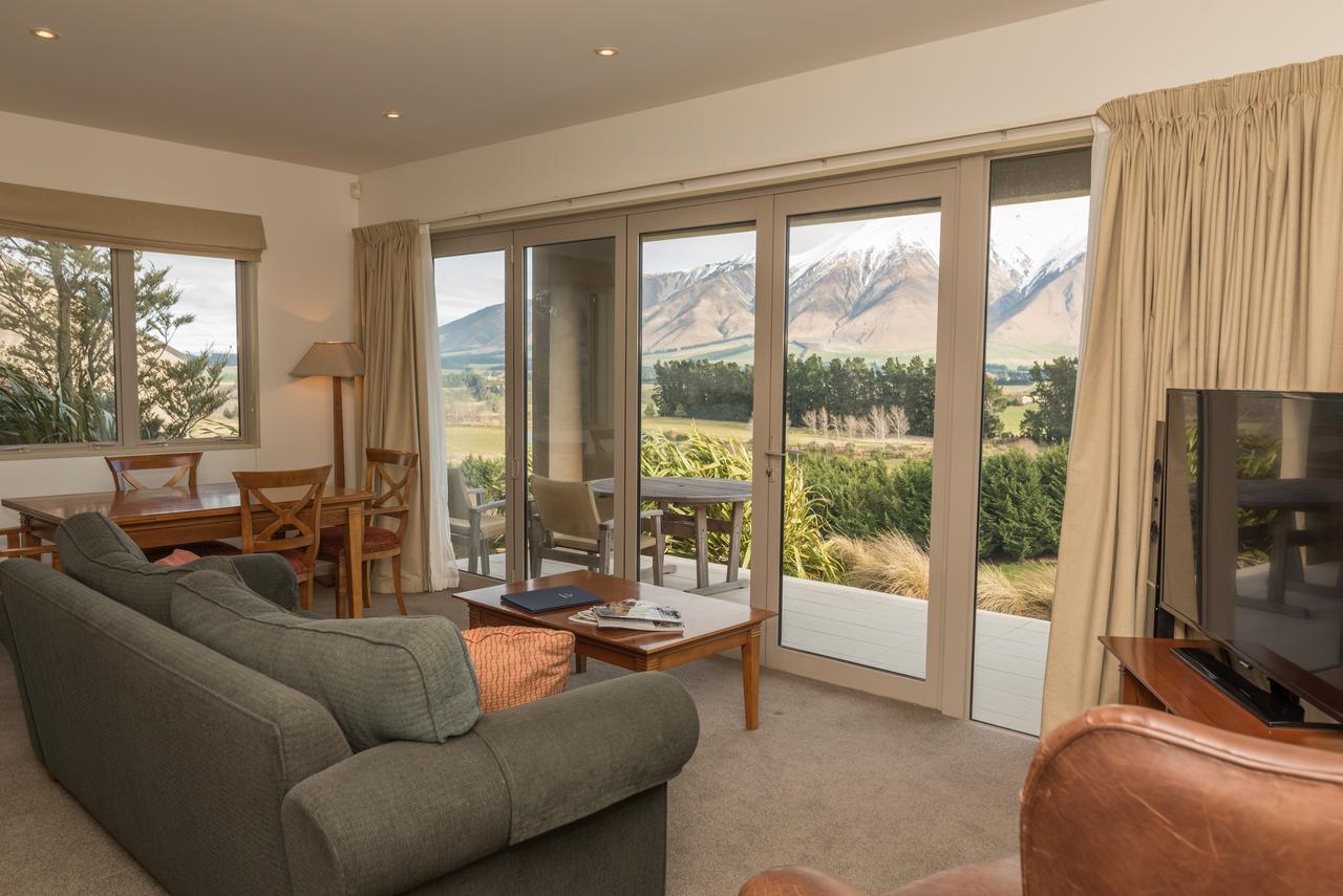 Canterbury High Country Villas Windwhistle Екстериор снимка